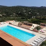 Ajoucadou - Vue Sur Le Cap Lardier لا كروا فالميه