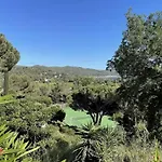 Ajoucadou - Vue Sur Le Cap Lardier
