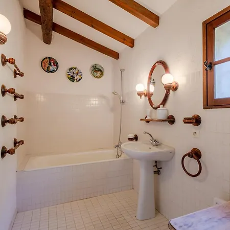 Ajoucadou - Vue Sur Le Cap Lardier *